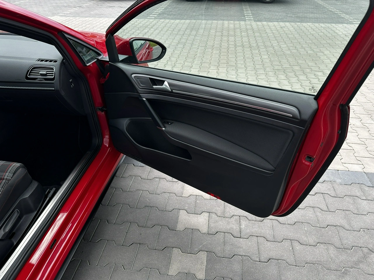 Volkswagen Golf - Zdjęcie 11