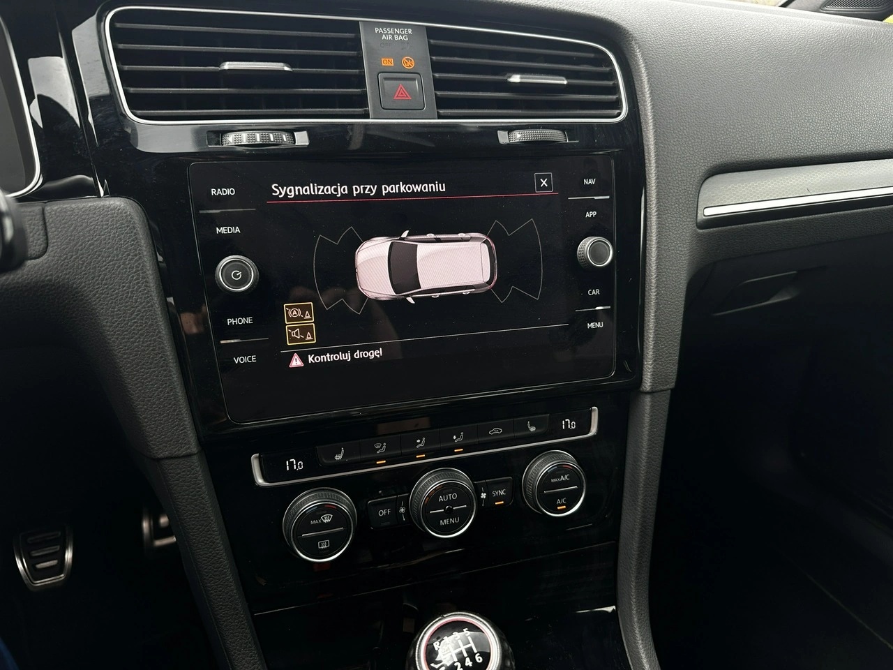 Volkswagen Golf - Zdjęcie 16