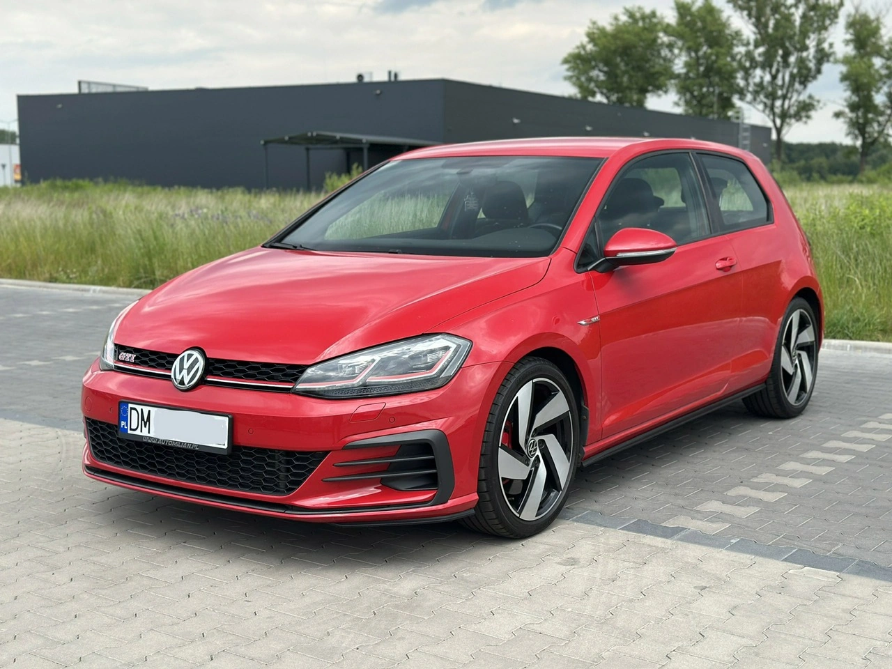Volkswagen Golf - Główne zdjęcie