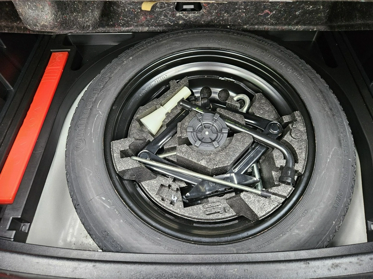 Volvo V40 - Zdjęcie 25