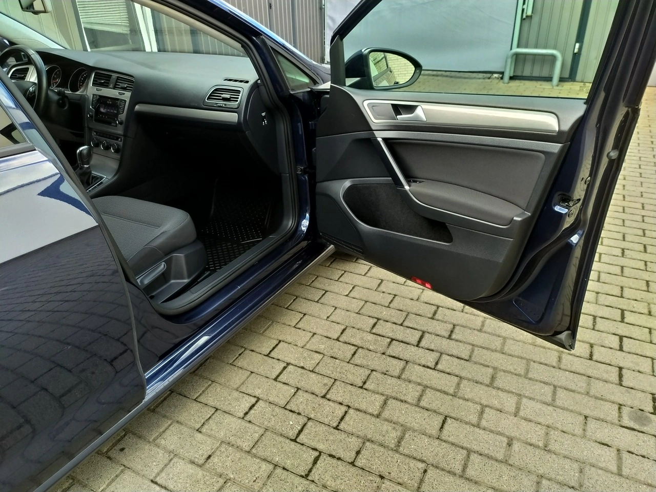 Volkswagen Golf - Zdjęcie 23