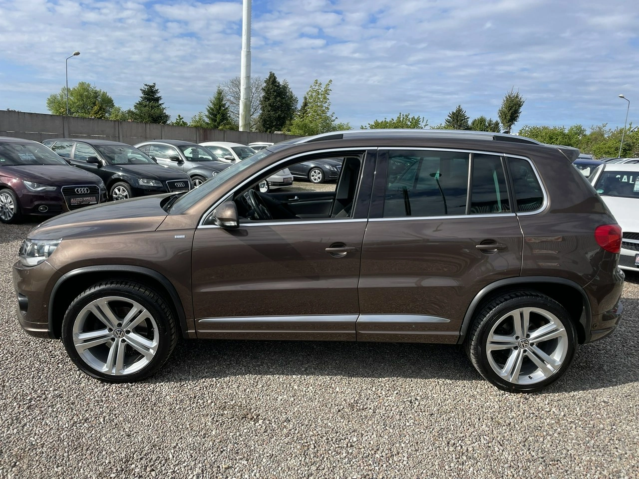Volkswagen Tiguan - Zdjęcie 11