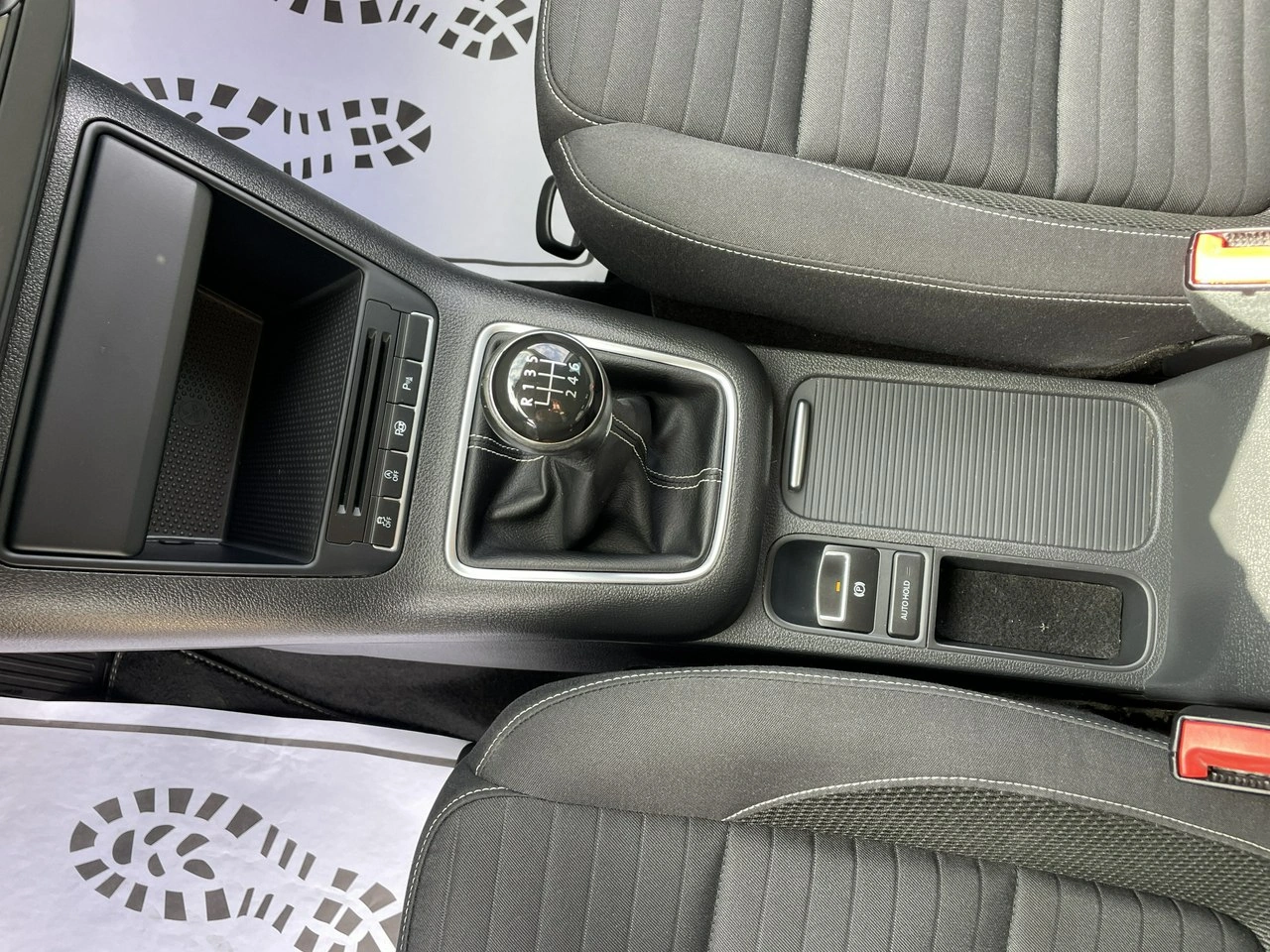 Volkswagen Tiguan - Zdjęcie 14