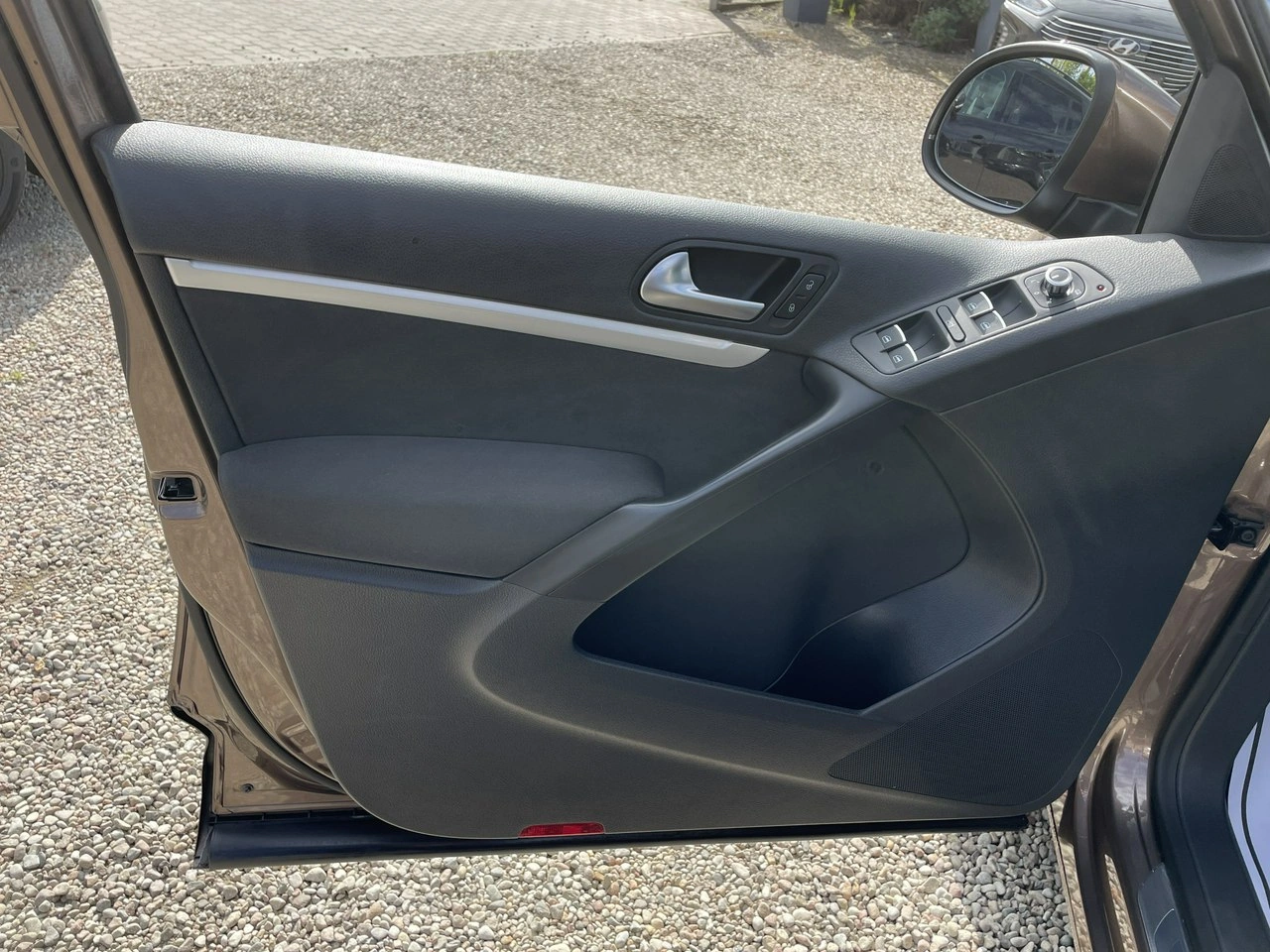 Volkswagen Tiguan - Zdjęcie 17