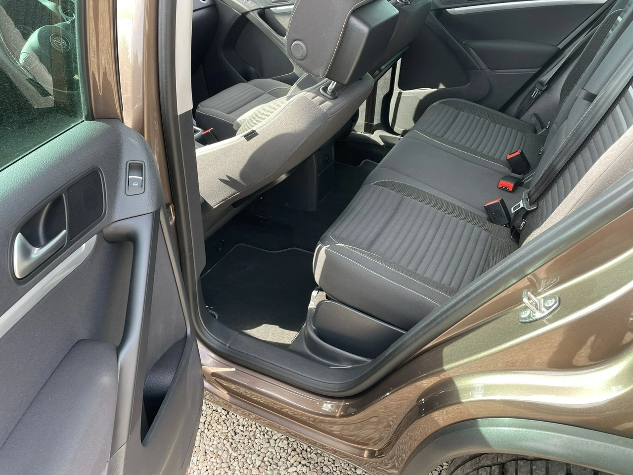 Volkswagen Tiguan - Zdjęcie 22