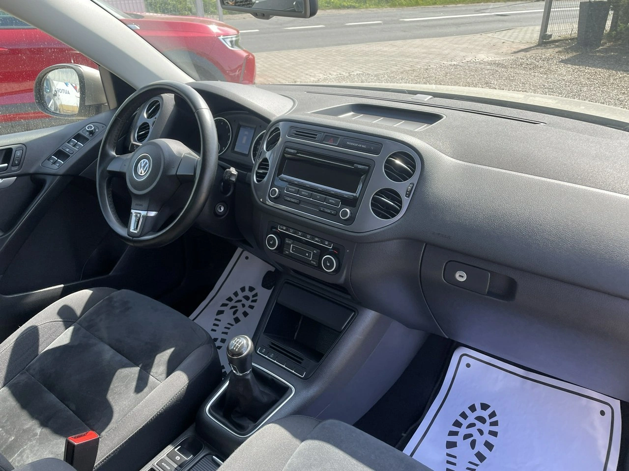 Volkswagen Tiguan - Zdjęcie 14