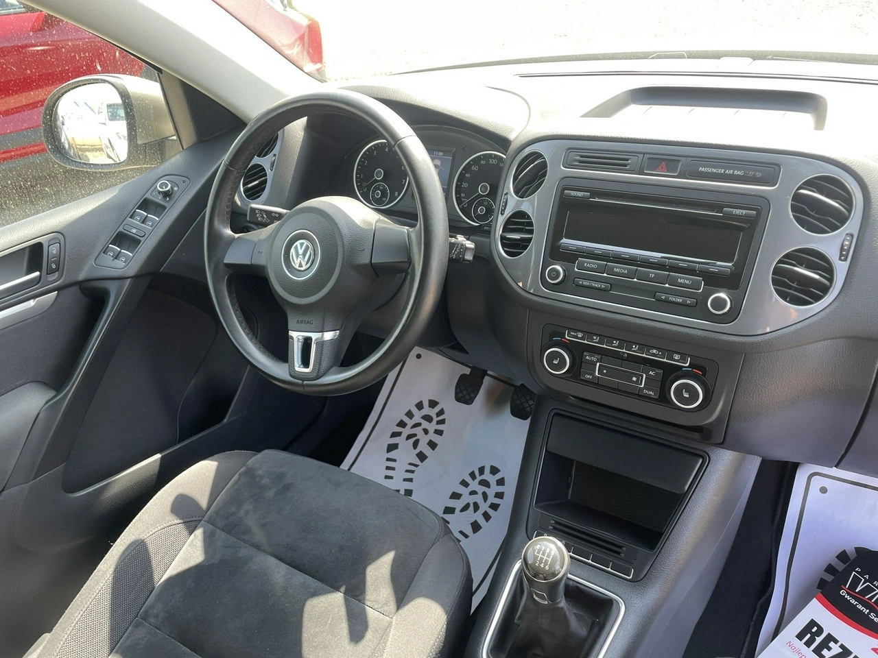 Volkswagen Tiguan - Zdjęcie 17