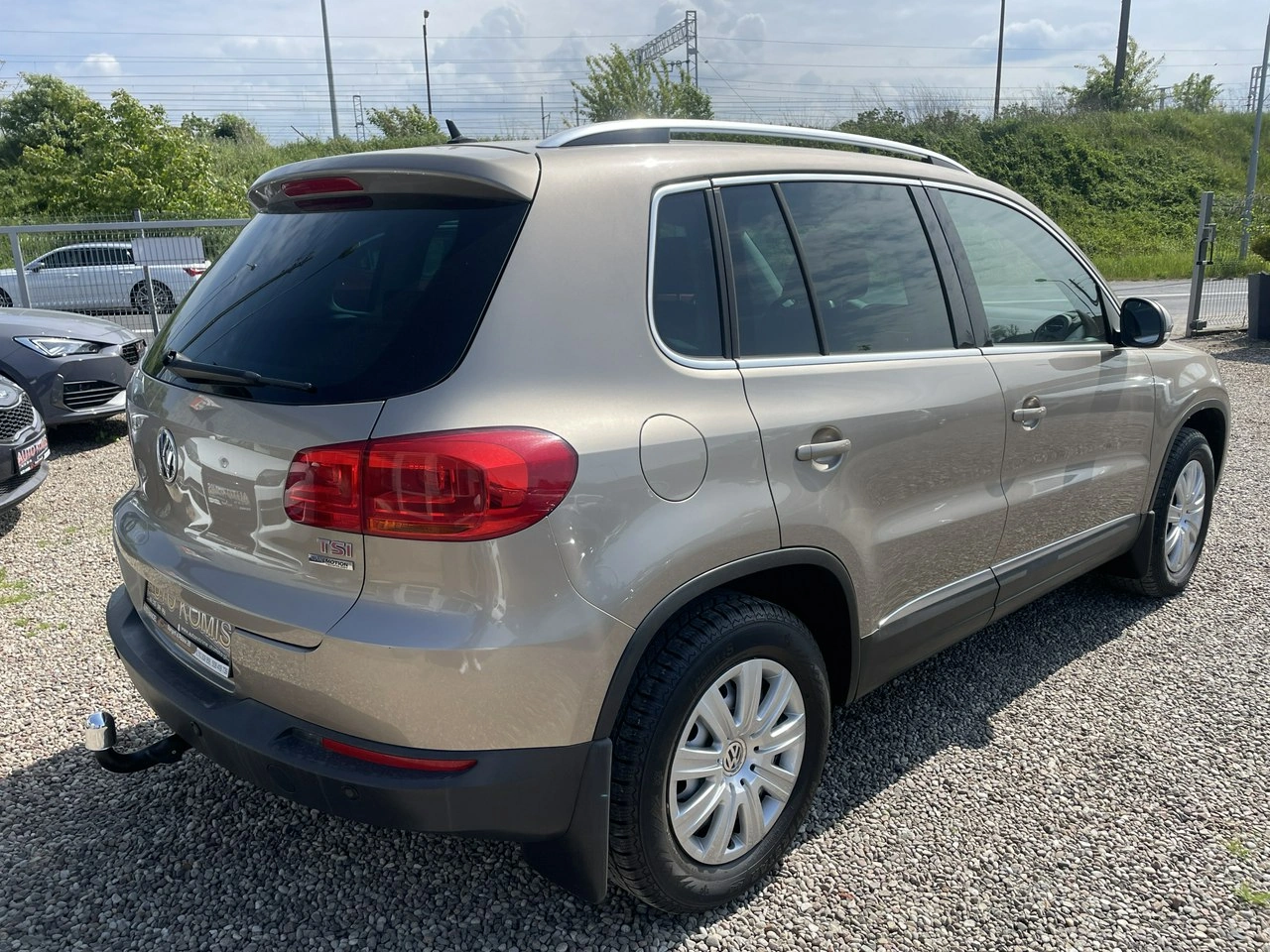Volkswagen Tiguan - Zdjęcie 3