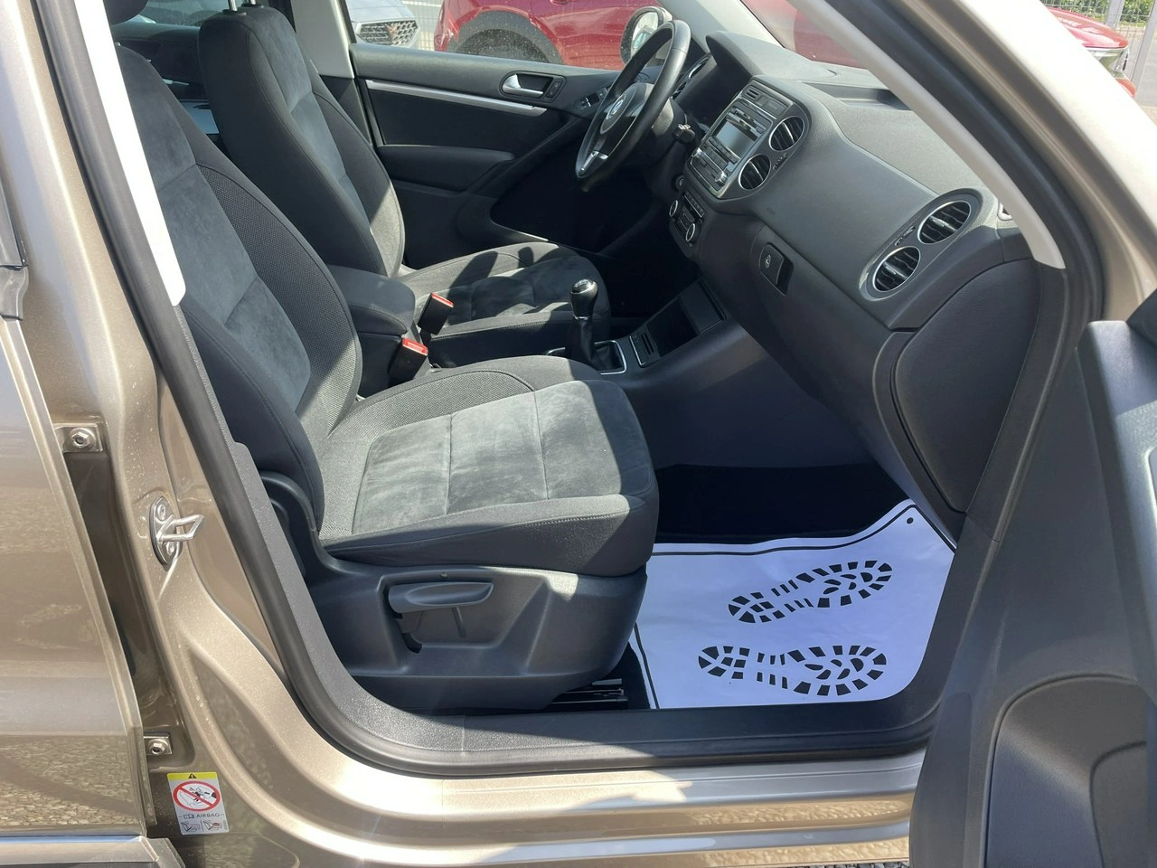 Volkswagen Tiguan - Zdjęcie 7