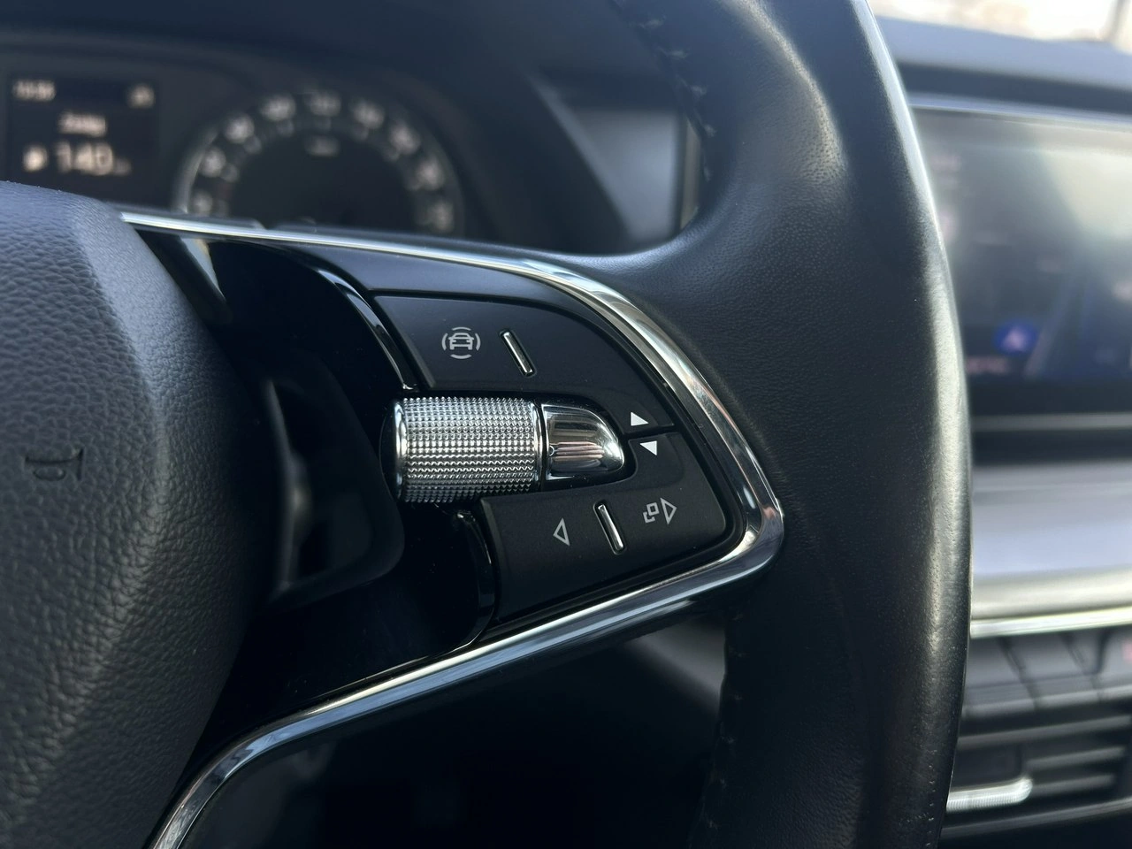 Skoda Octavia - Zdjęcie 17