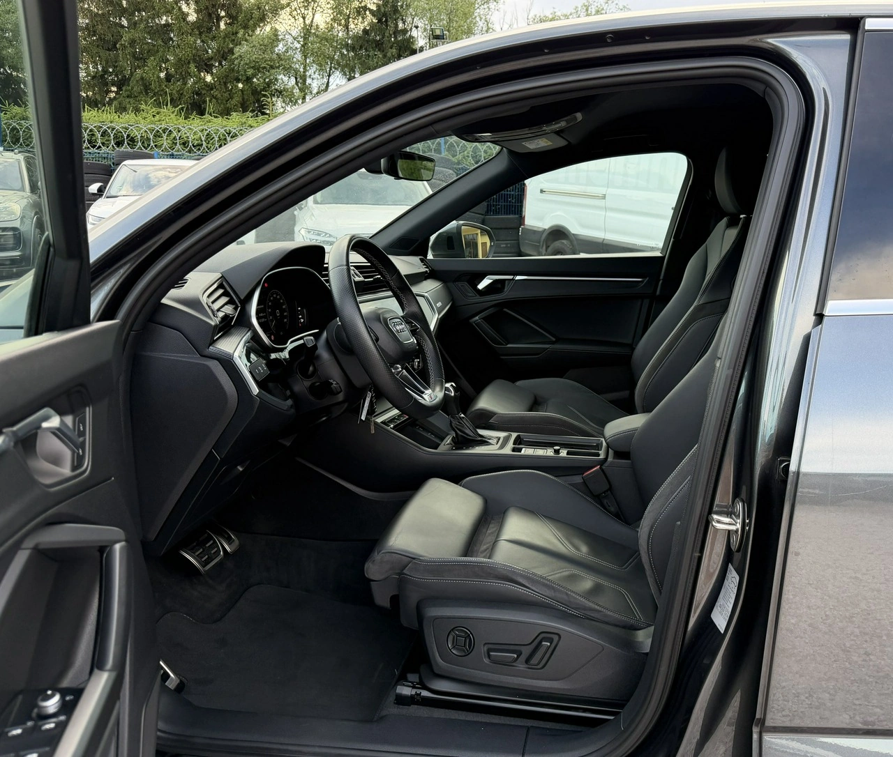 Audi Q3 - Zdjęcie 10