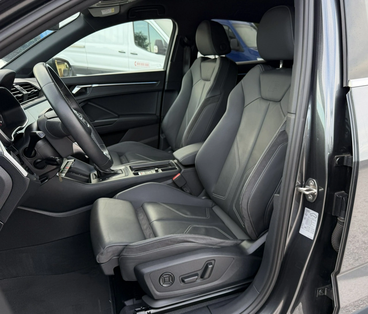 Audi Q3 - Zdjęcie 16