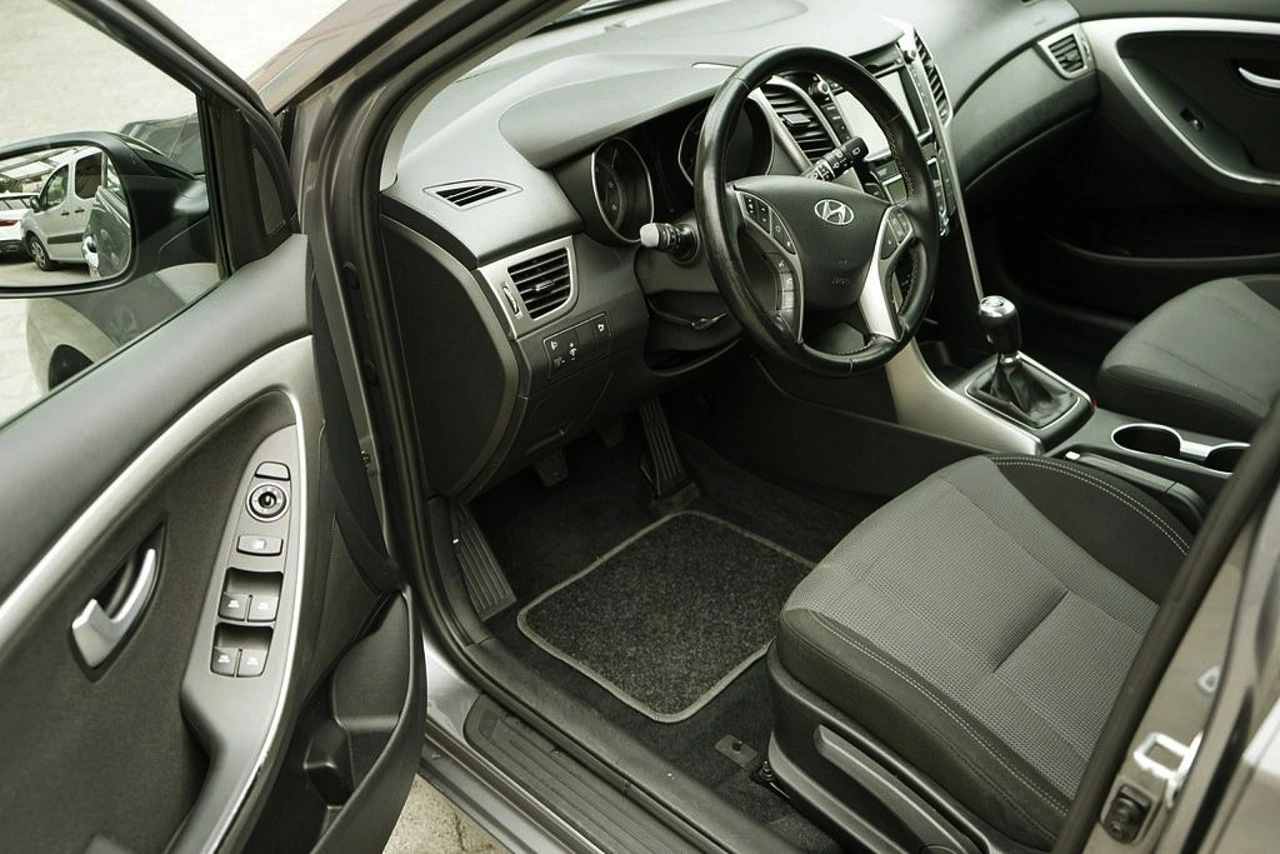 Hyundai i30 - Zdjęcie 14