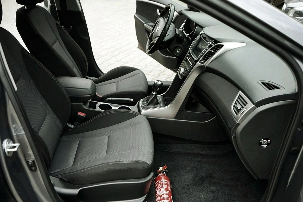 Hyundai i30 - Zdjęcie 15