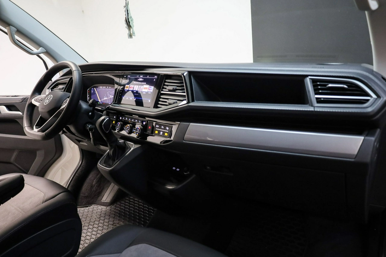 Volkswagen Multivan - Zdjęcie 23