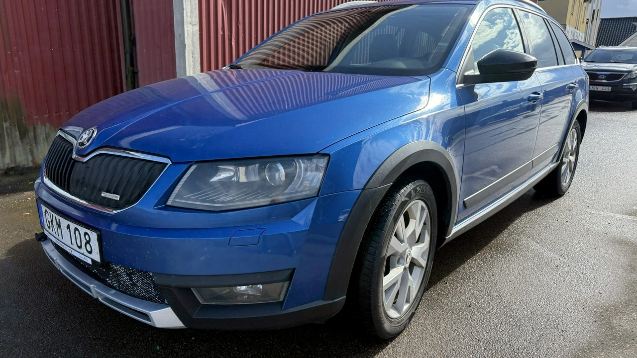 Skoda Superb - Zdjęcie 10
