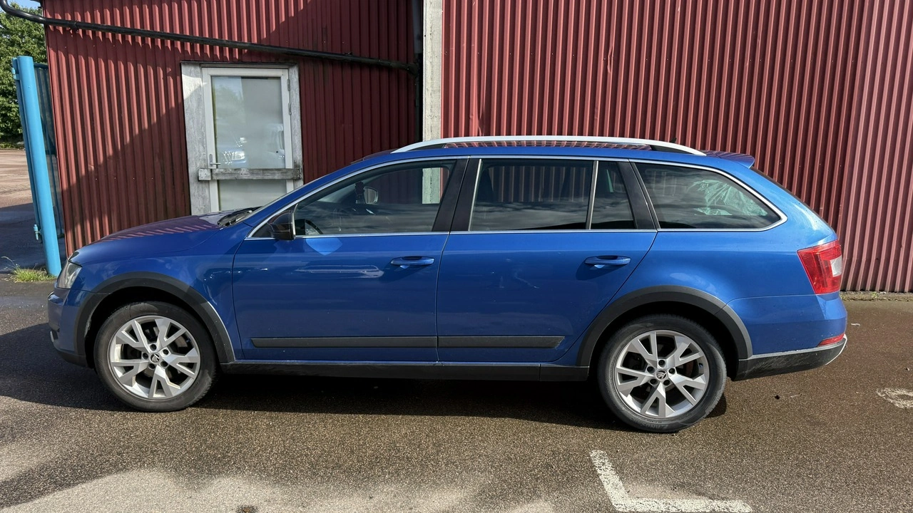 Skoda Superb - Zdjęcie 11
