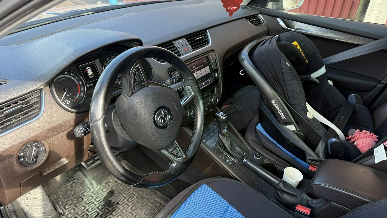Skoda Superb - Zdjęcie 12