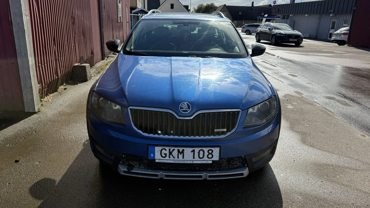 Skoda Superb - Zdjęcie 2