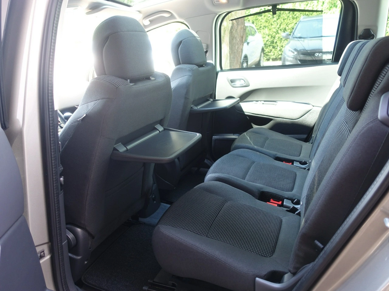 Peugeot 5008 - Zdjęcie 11