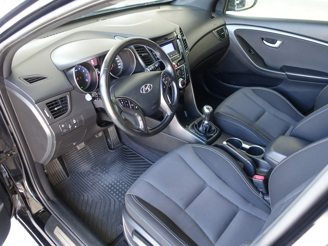Hyundai i30 - Zdjęcie 10