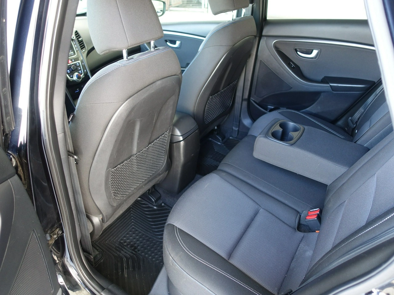 Hyundai i30 - Zdjęcie 17