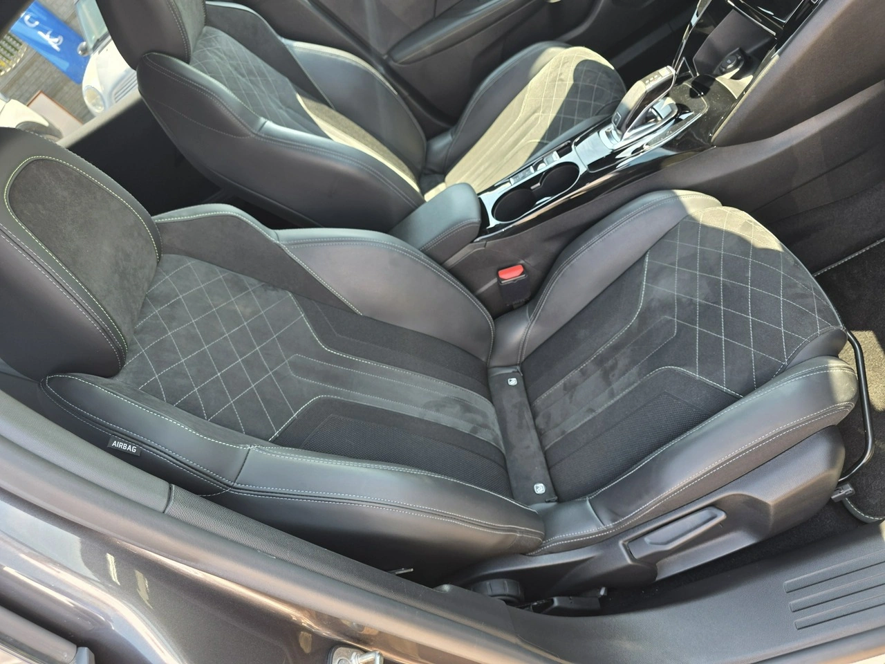 Peugeot 2008 - Zdjęcie 4