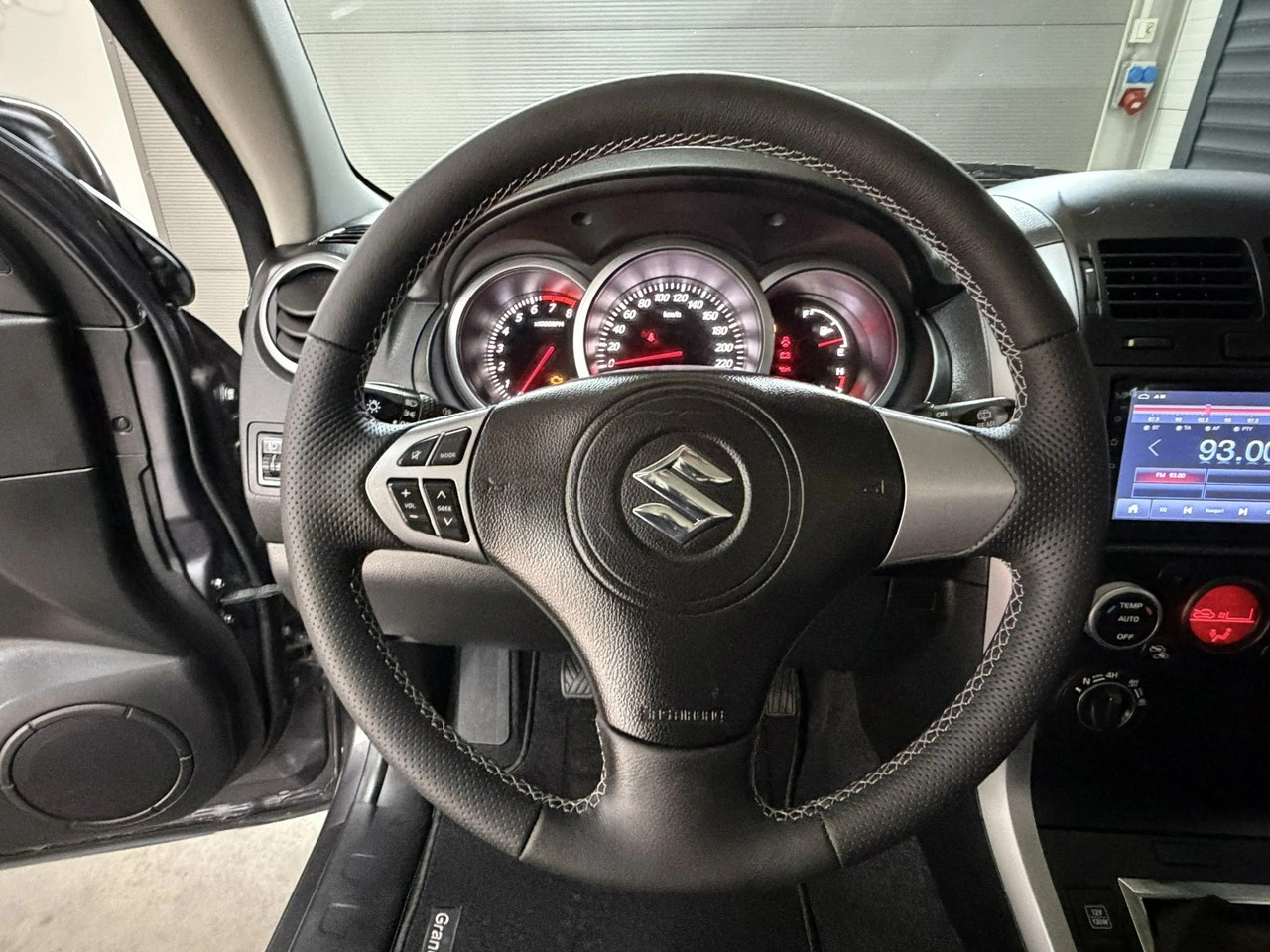 Suzuki Grand Vitara - Zdjęcie 22