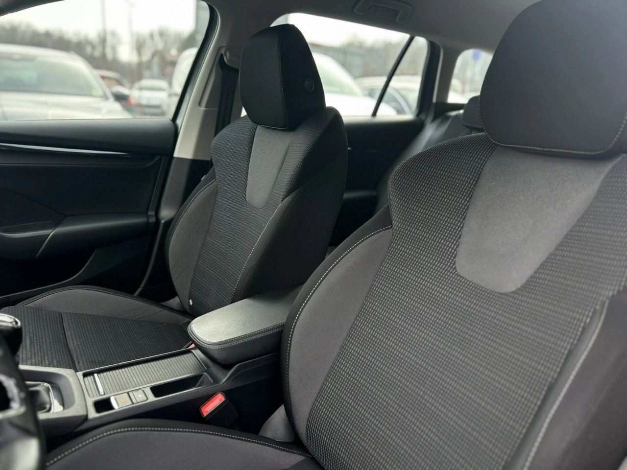 Skoda Octavia - Zdjęcie 15