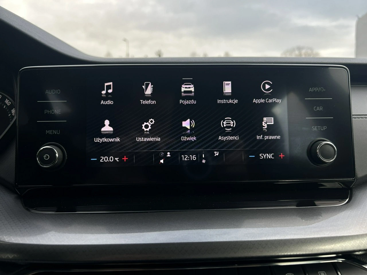 Skoda Octavia - Zdjęcie 24