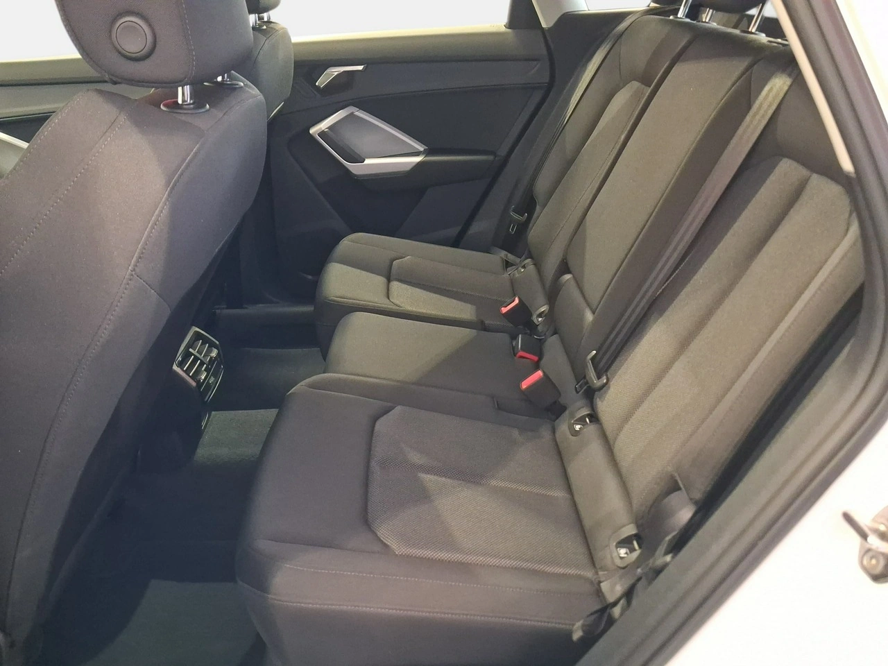 Audi Q3 - Zdjęcie 9
