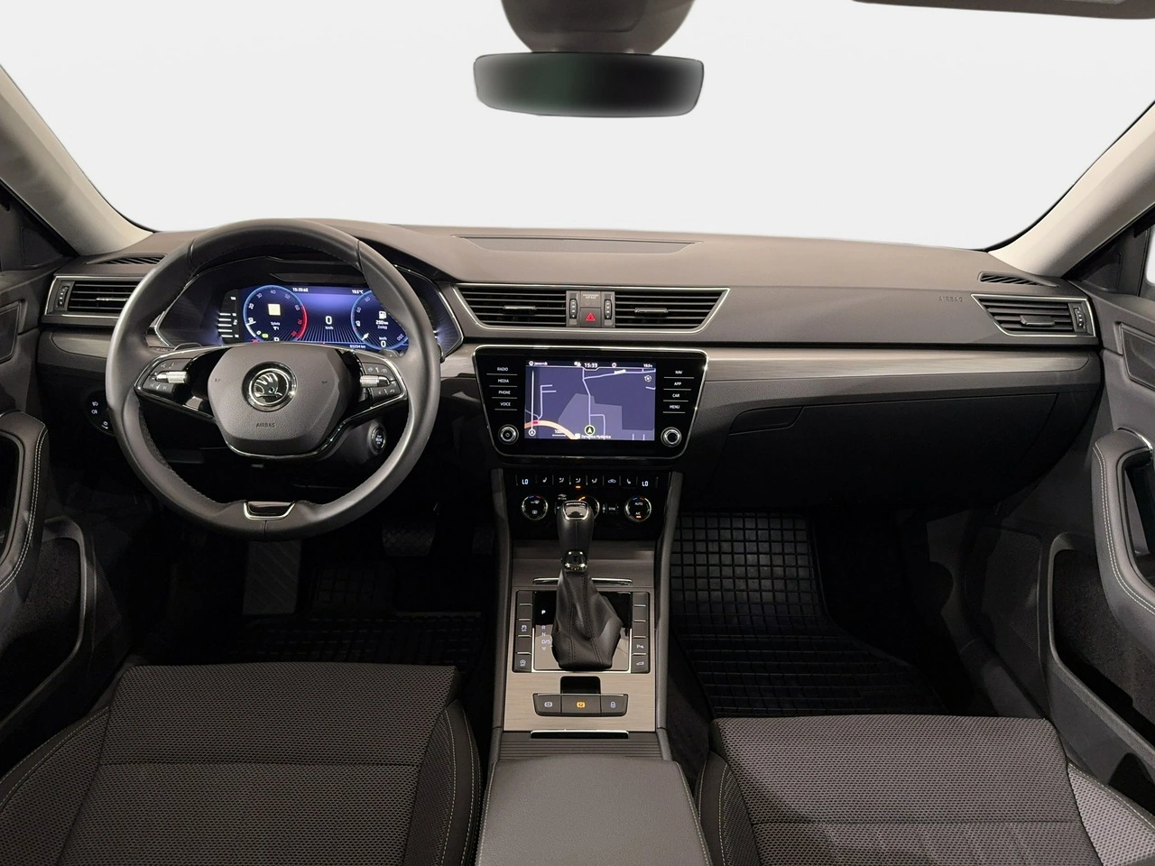 Skoda Superb - Zdjęcie 18