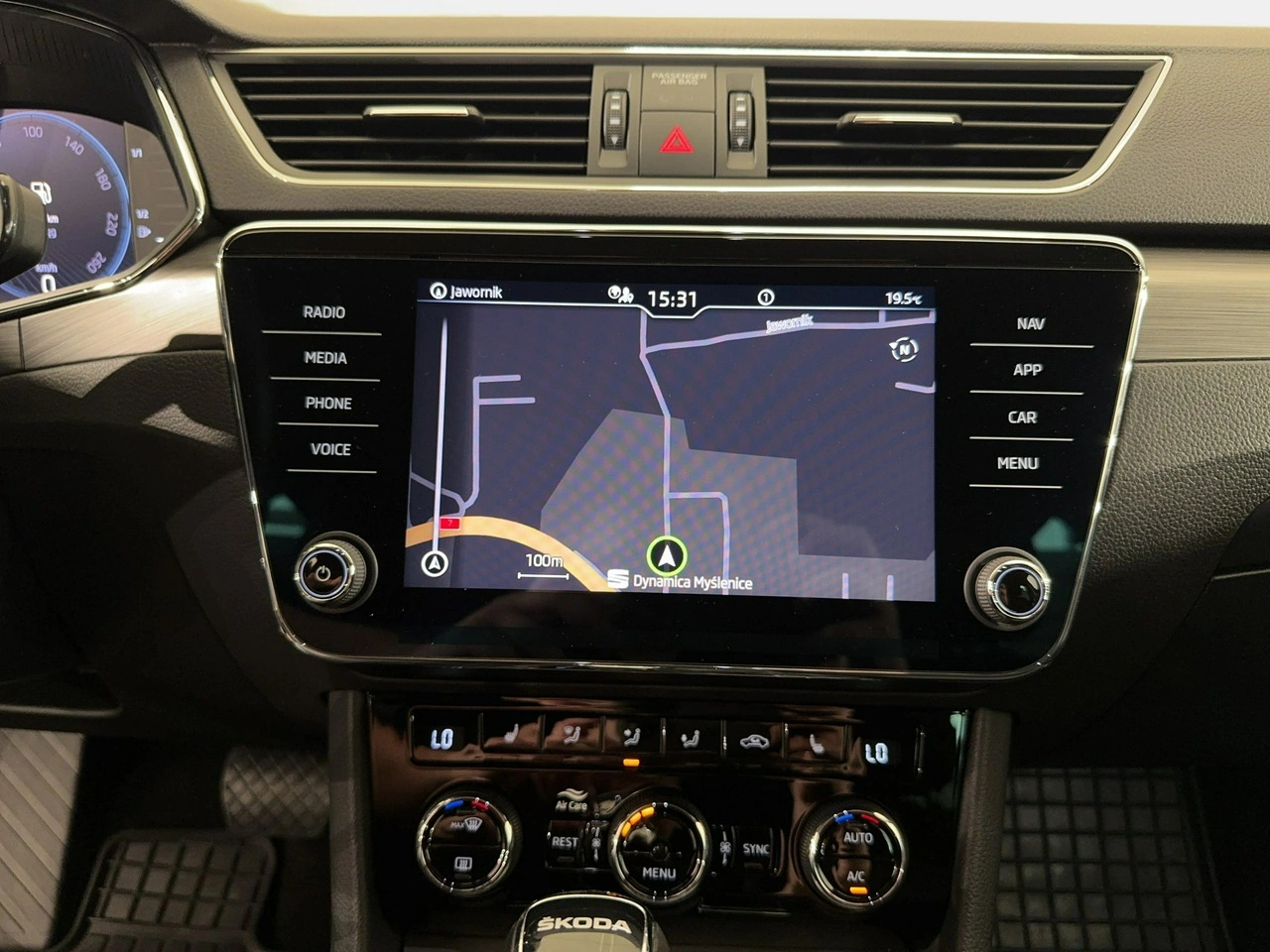 Skoda Superb - Zdjęcie 25