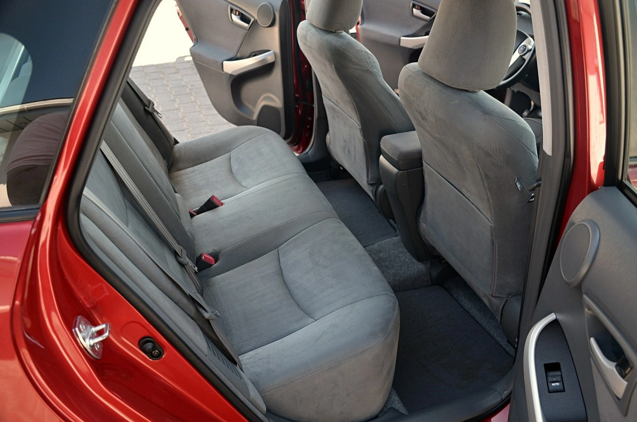 Toyota Prius+ - Zdjęcie 17