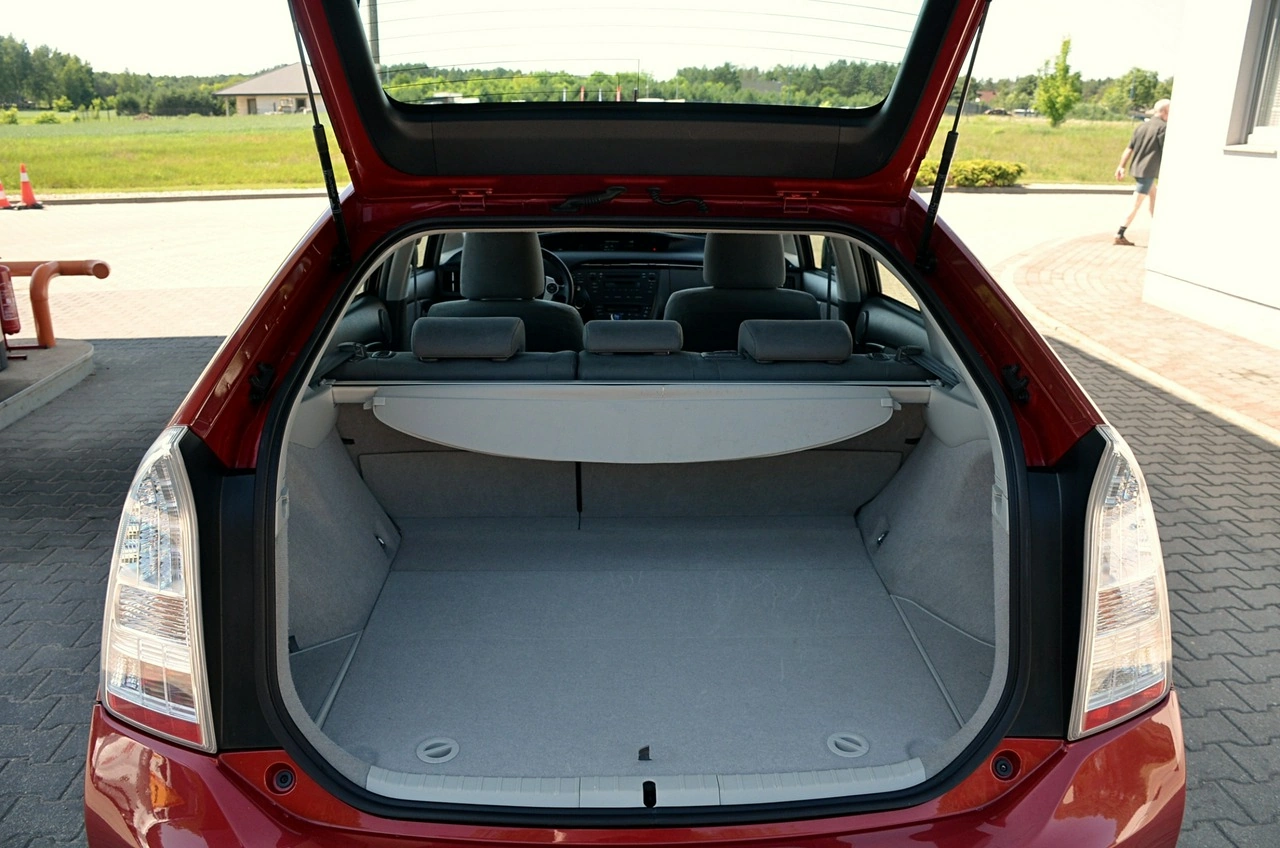 Toyota Prius+ - Zdjęcie 25