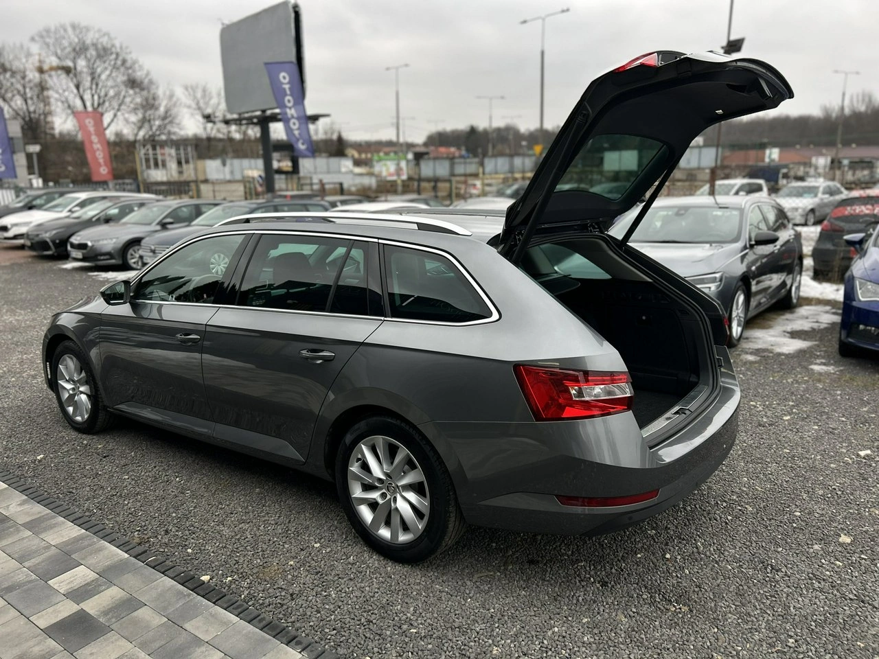 Skoda Superb - Zdjęcie 35
