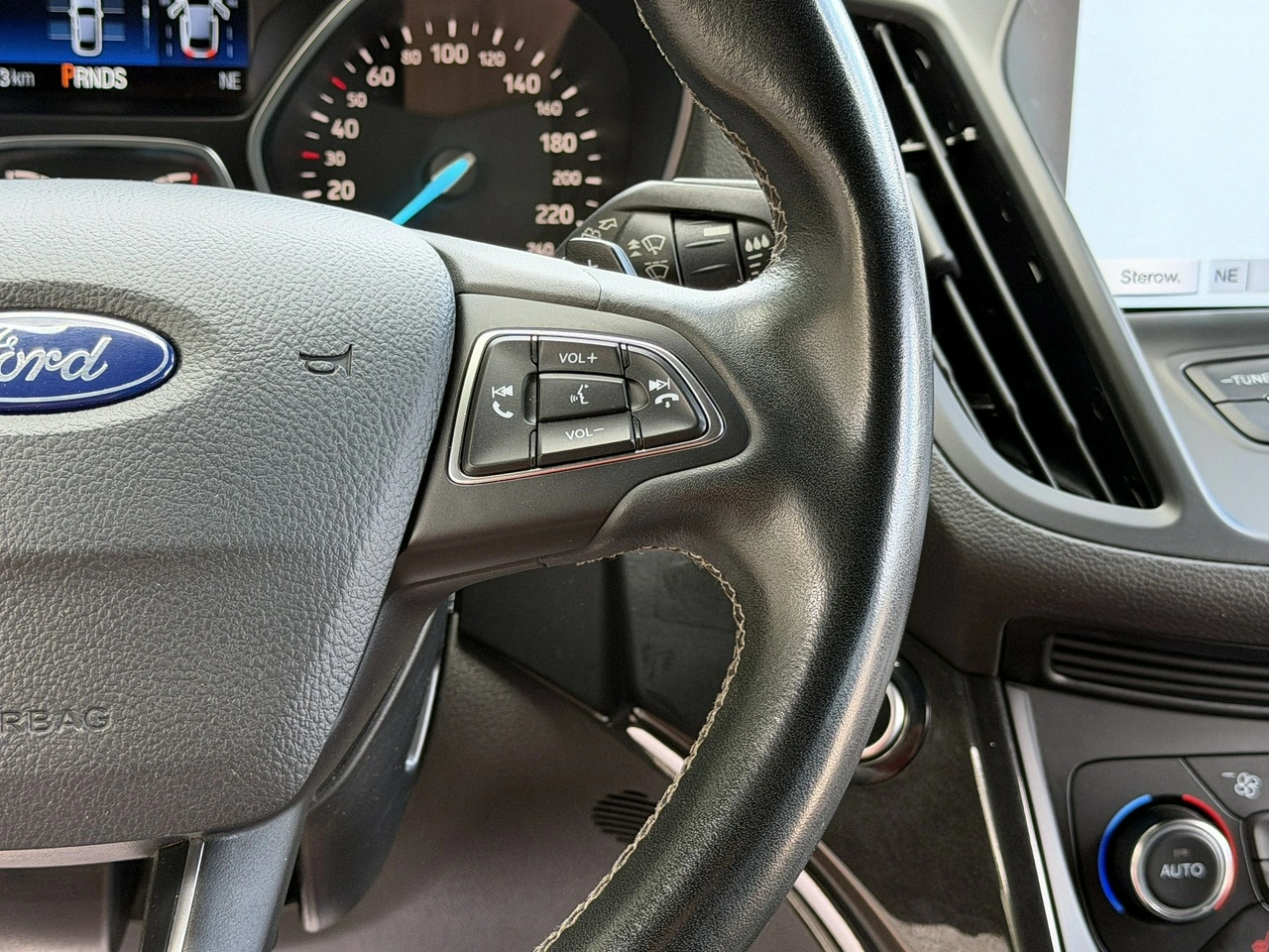 Ford Kuga - Zdjęcie 62