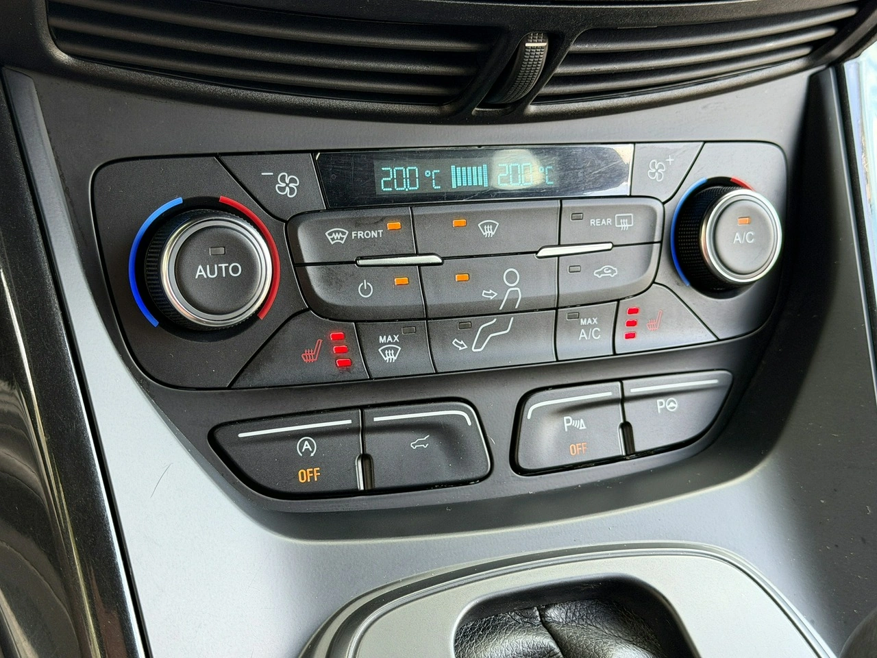 Ford Kuga - Zdjęcie 6