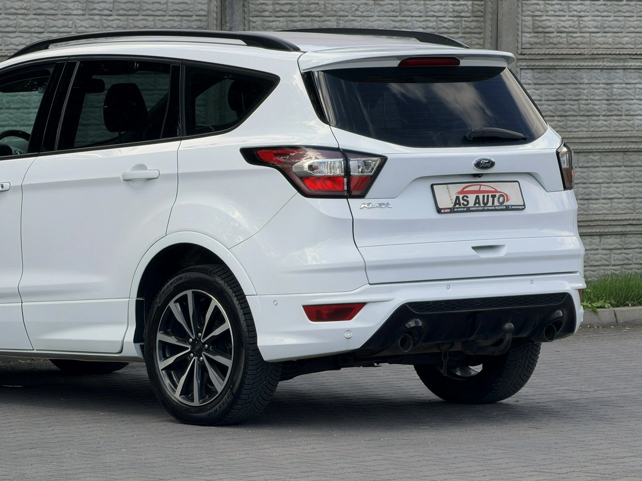 Ford Kuga - Zdjęcie 32