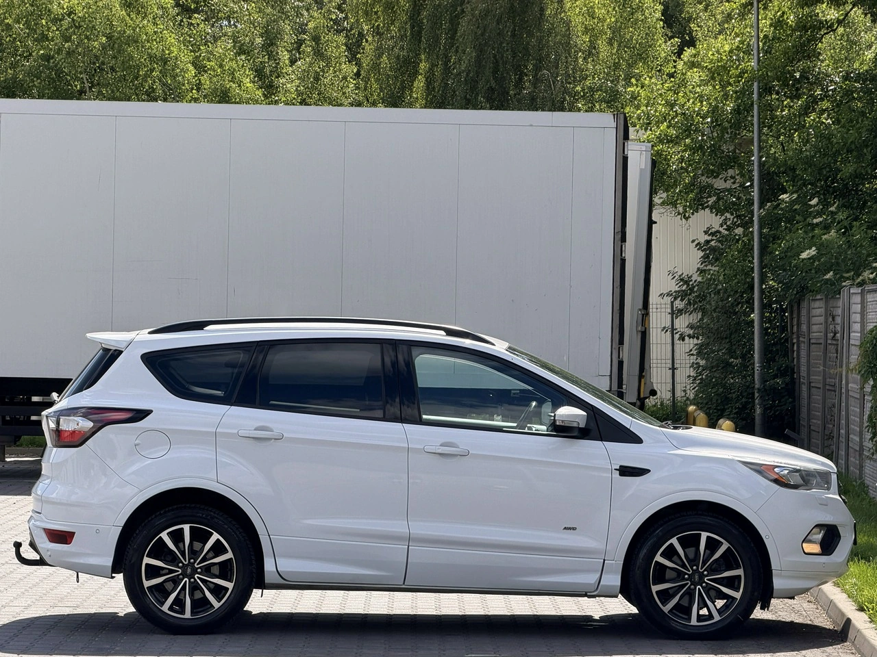Ford Kuga - Zdjęcie 40