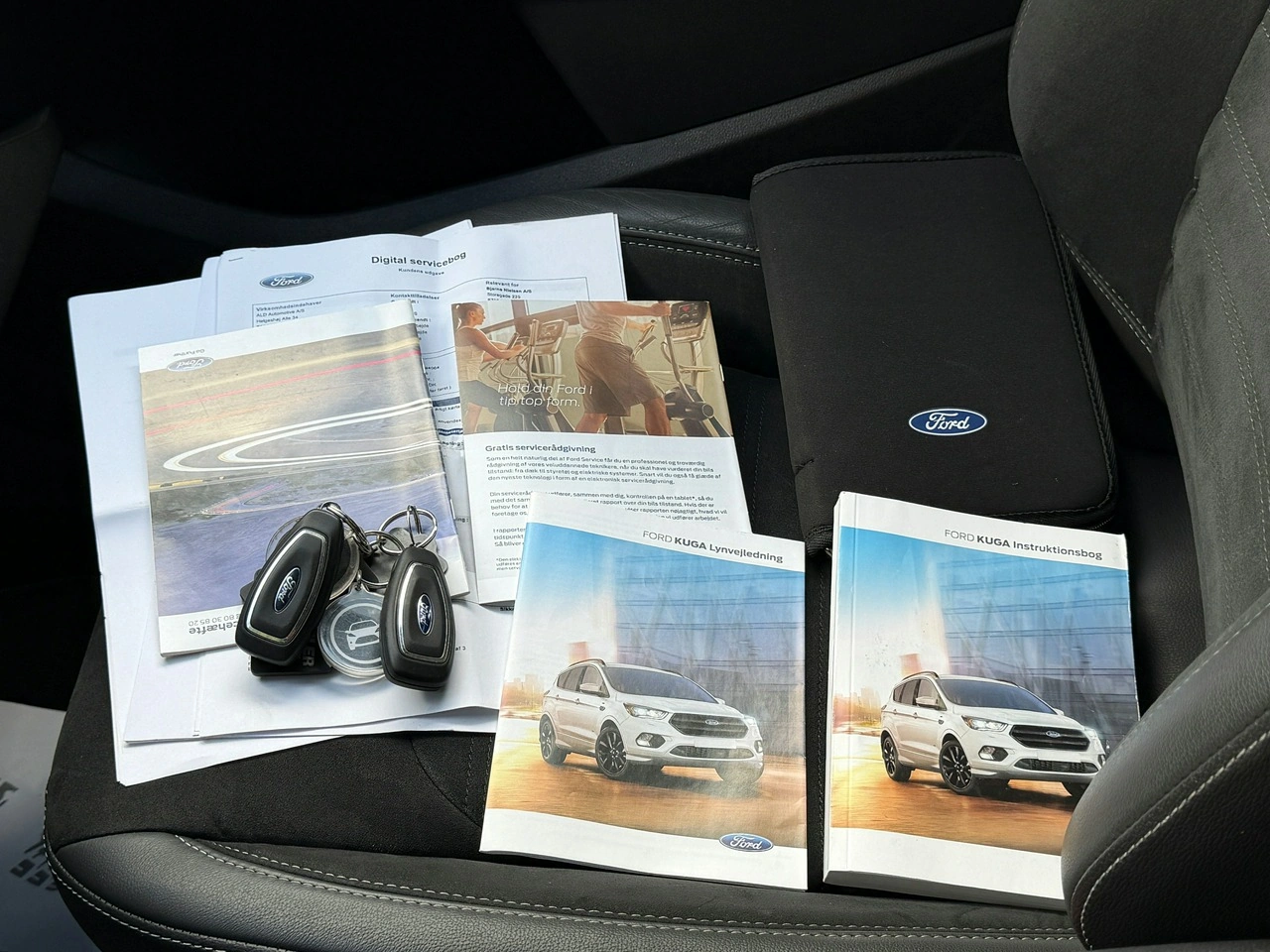Ford Kuga - Zdjęcie 12