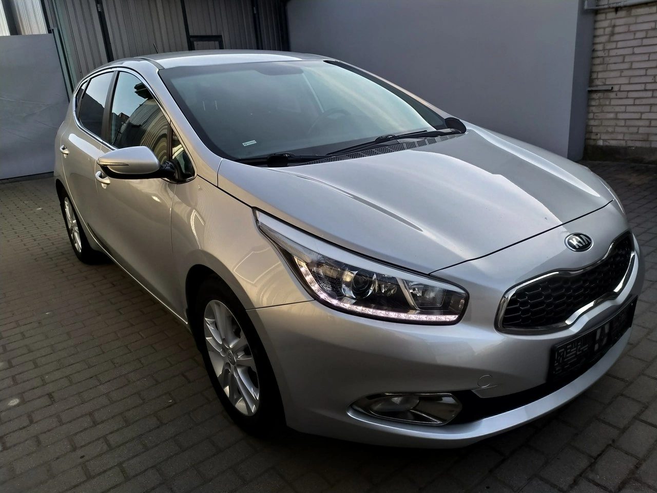 Kia Ceed - Zdjęcie 8