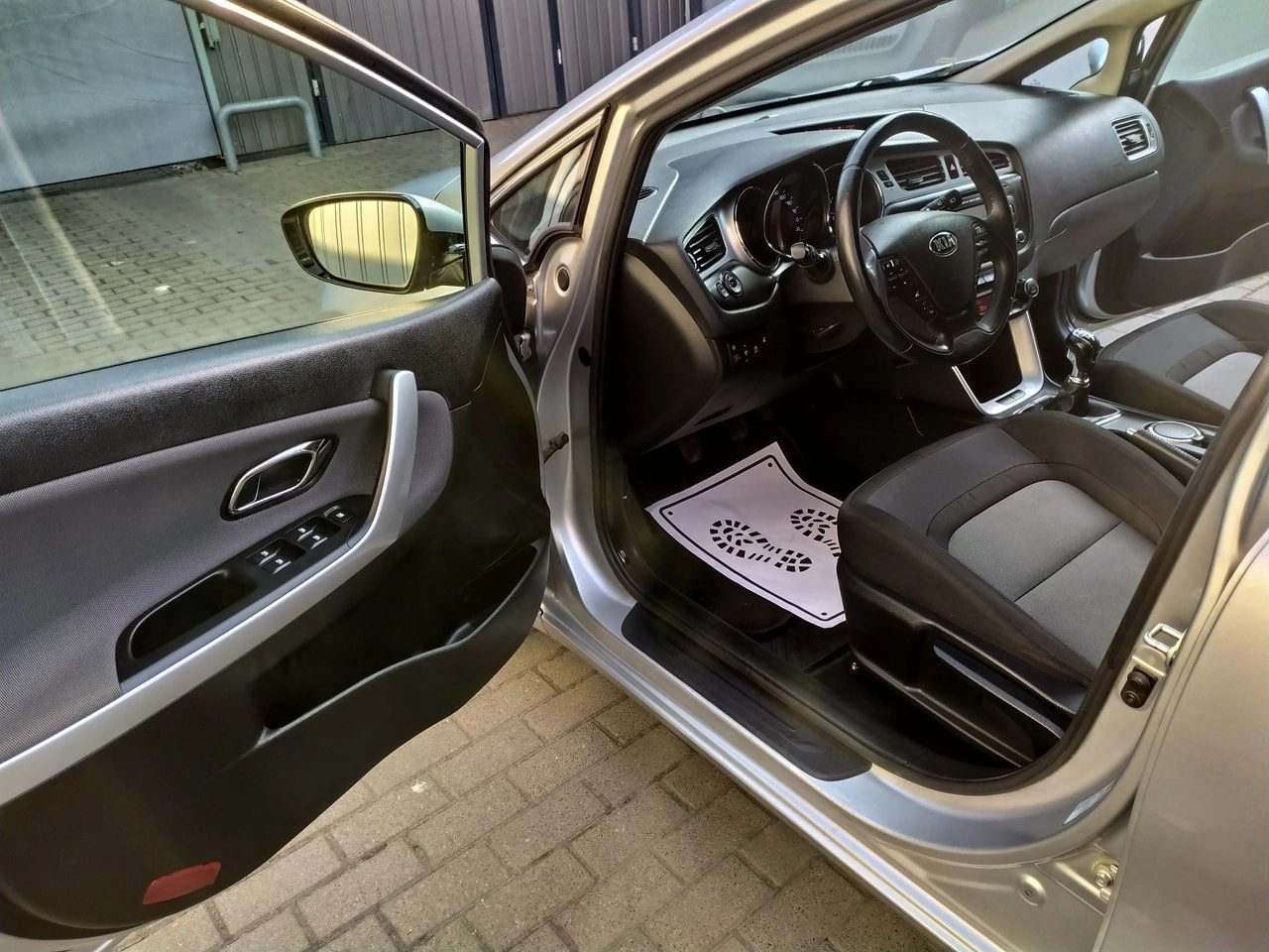 Kia Ceed - Zdjęcie 12