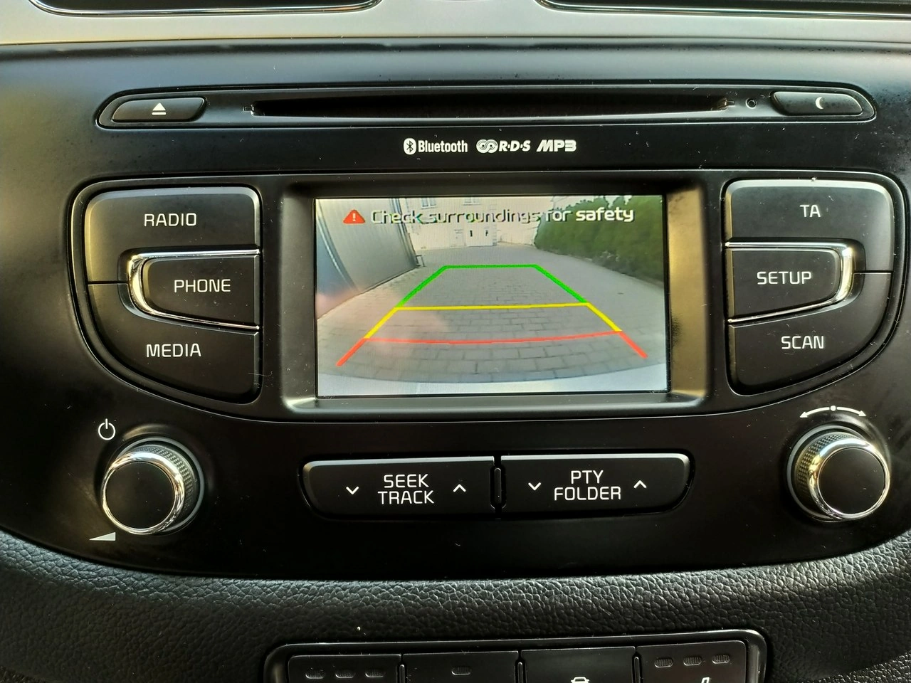Kia Ceed - Zdjęcie 18