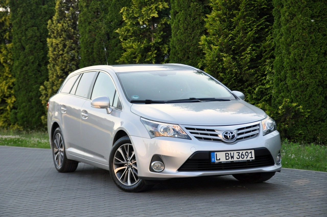Toyota Avensis - Zdjęcie 1