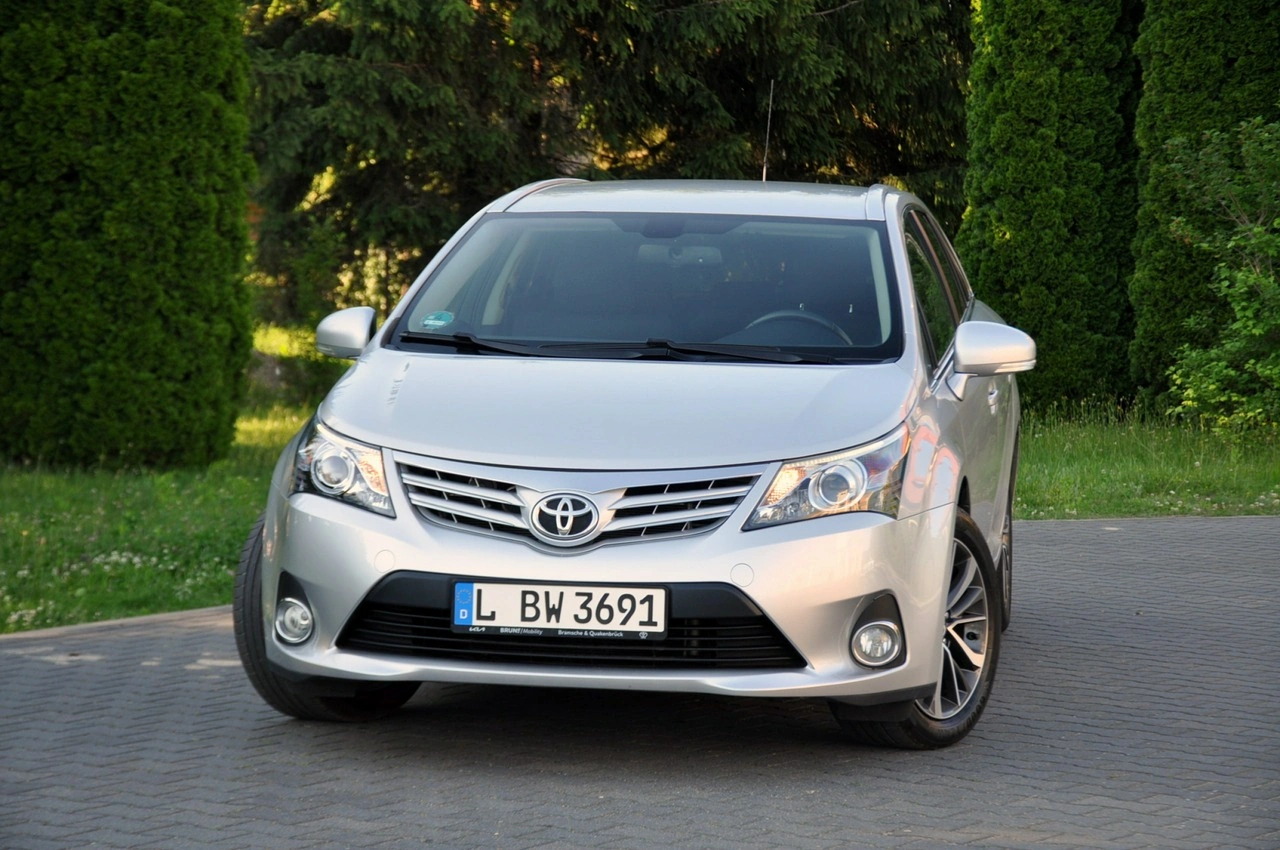 Toyota Avensis - Zdjęcie 7