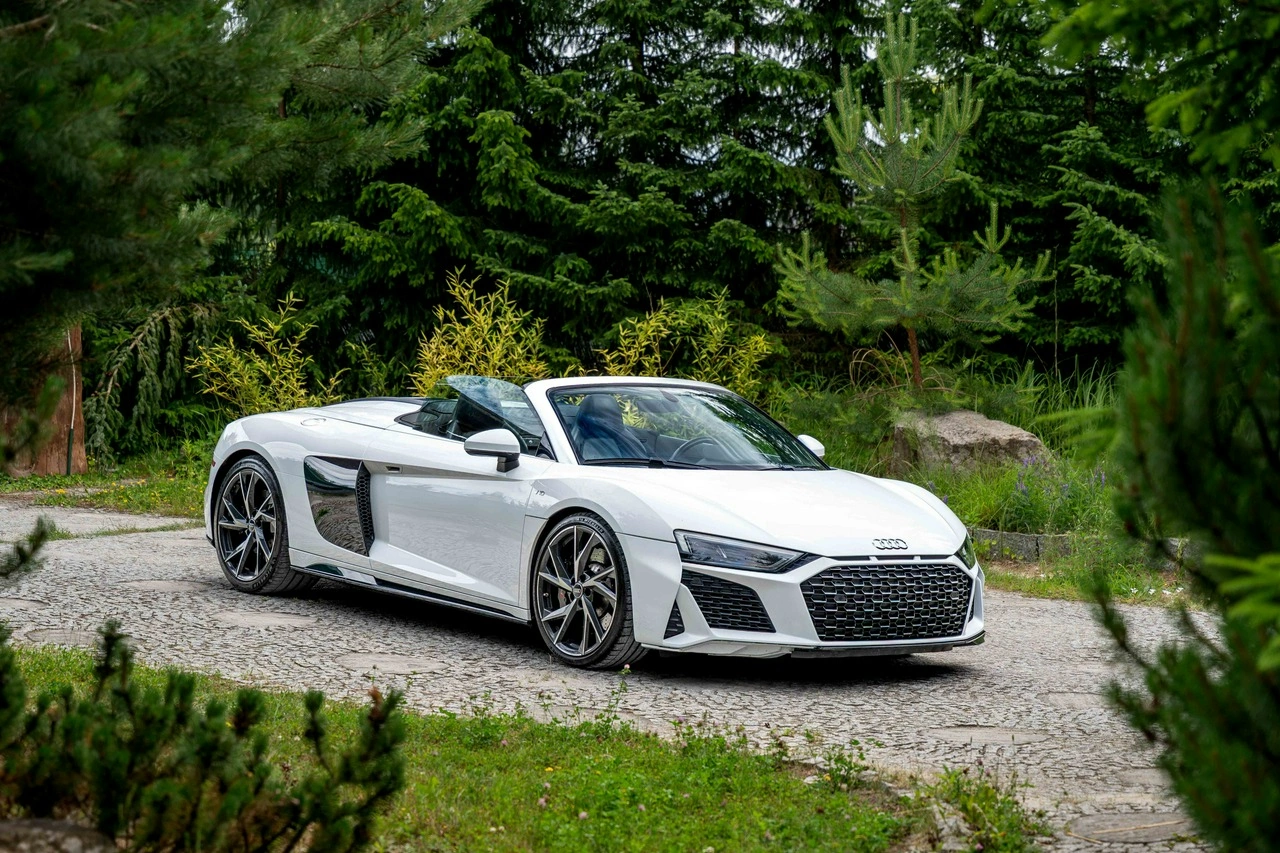 Audi R8 - Główne zdjęcie