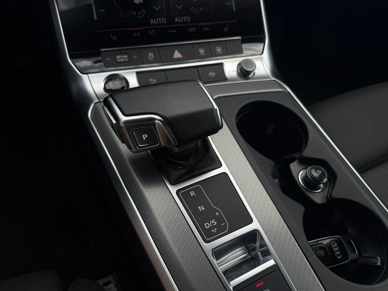 Audi A6 - Zdjęcie 12