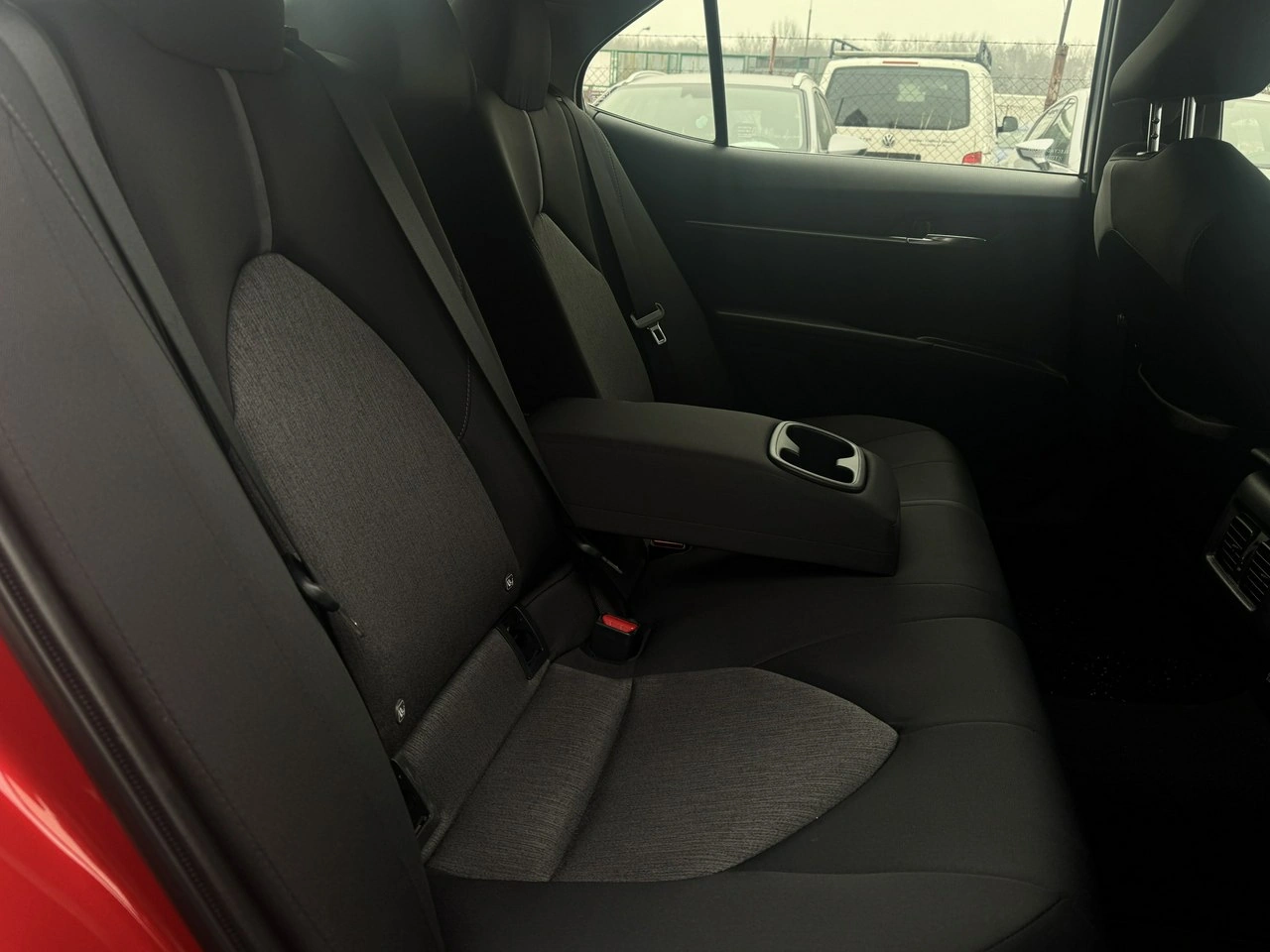 Toyota Camry - Zdjęcie 22