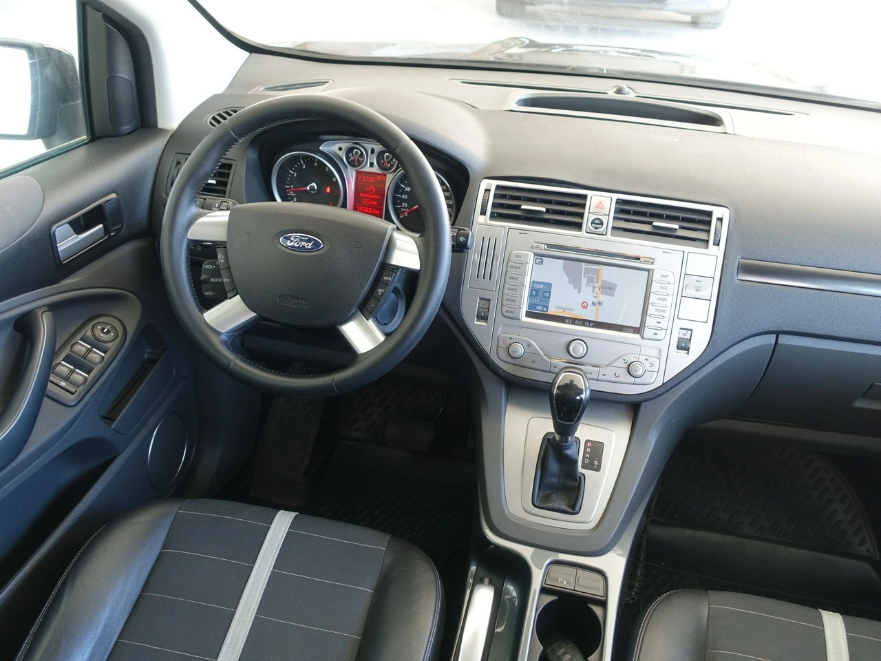 Ford Kuga - Zdjęcie 20